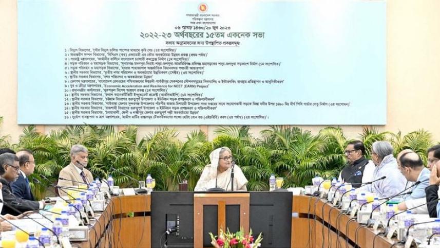 Avail more foreign fund for project financing: PM