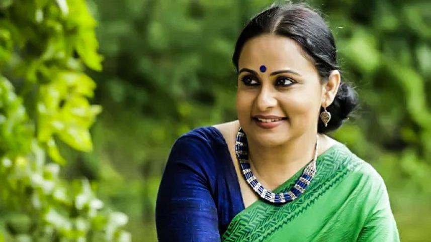 Afsana Mimi plays a single mother in ‘Patalghor’