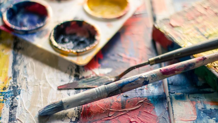 4 interesting hobbies to help improve yourself 