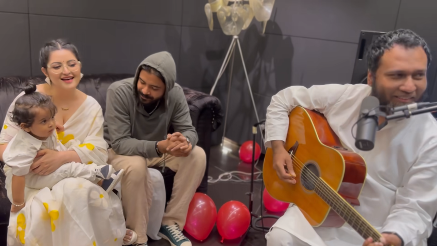 Watch: Taposh sings for Pori Moni, Razz and Rajya