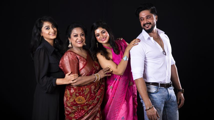 The team that made ‘Ashomvob’ possible