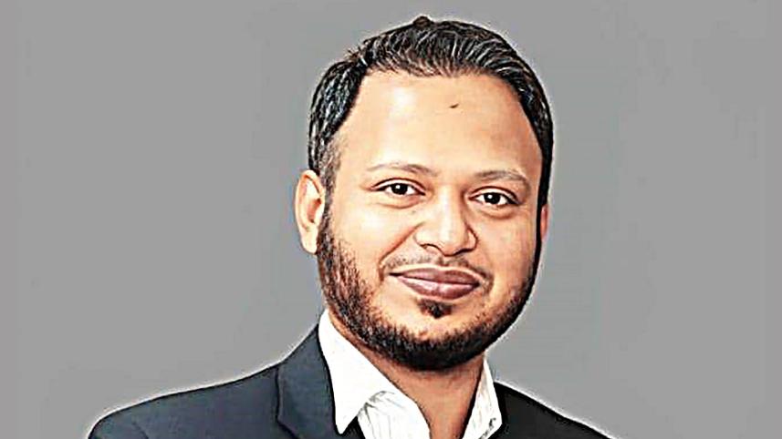 adil-khan.jpg