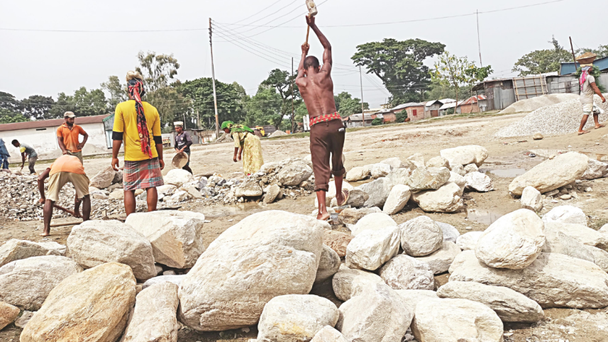 stone_workers.png