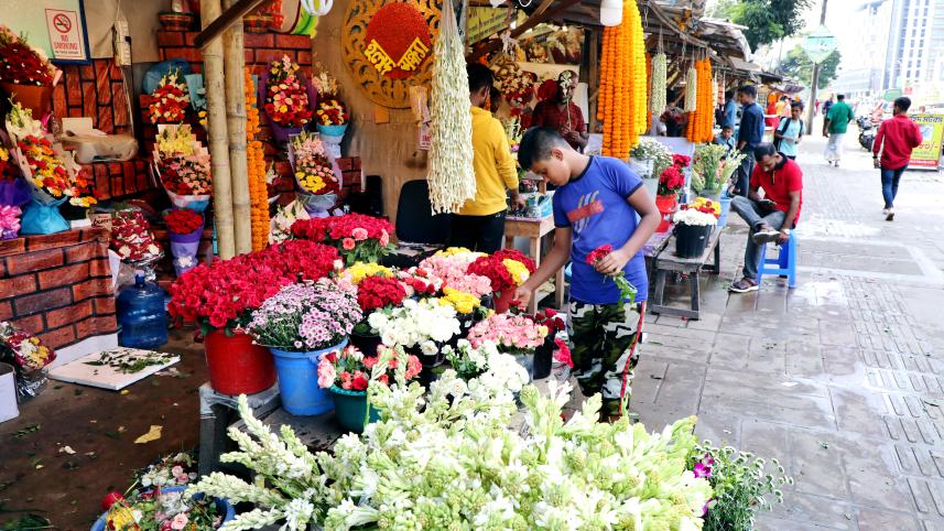 Flower exports inadequate for lack of variety
