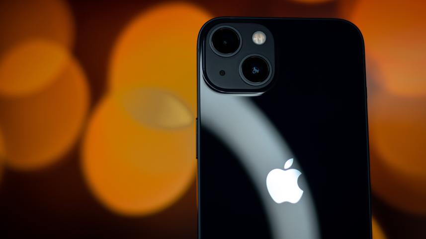 iPhone apple