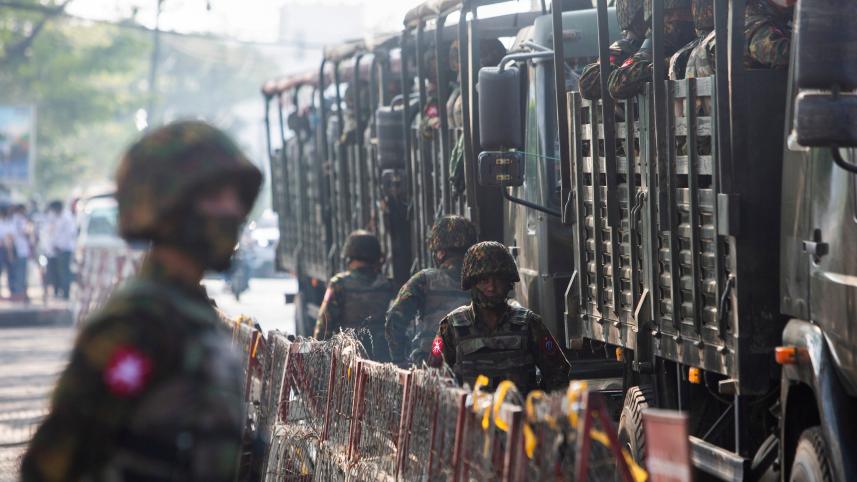 myanmar hunta.jpg
