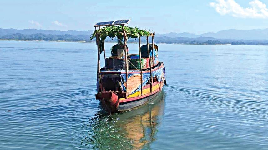 floating vegetable garden on Kaptai Lake