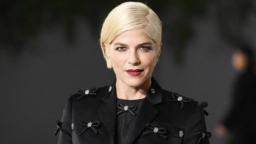 Selma Blair apologises after backlash for her anti-Islam comment