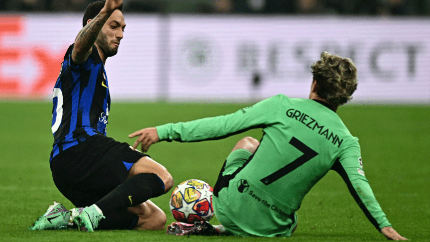 griezmann-calhanoglu.gif