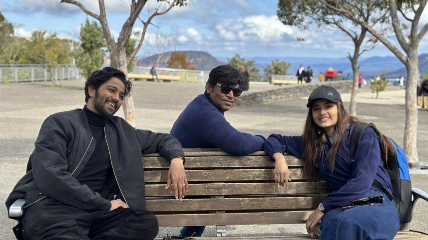 Kacher Manush Dure Thuiya: Will love survive the perils of long distance? 