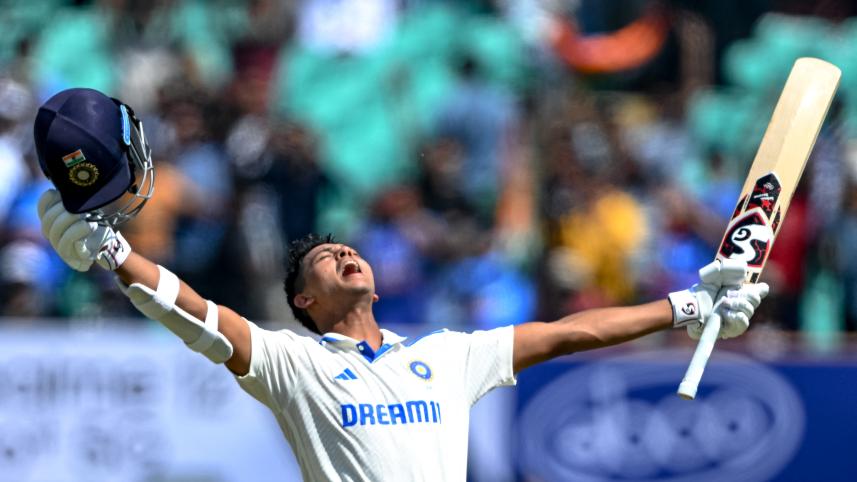 afp_20240218_34jk9p2_v2_highres_topshotcricketindengtest.jpg