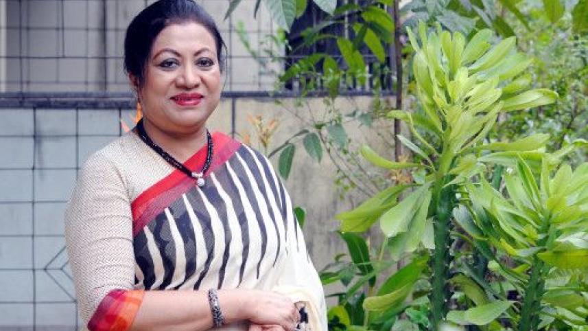 ‘Ajo Bhulini’: Shuchanda’s memoir offers intimate glimpse into her multifaceted life