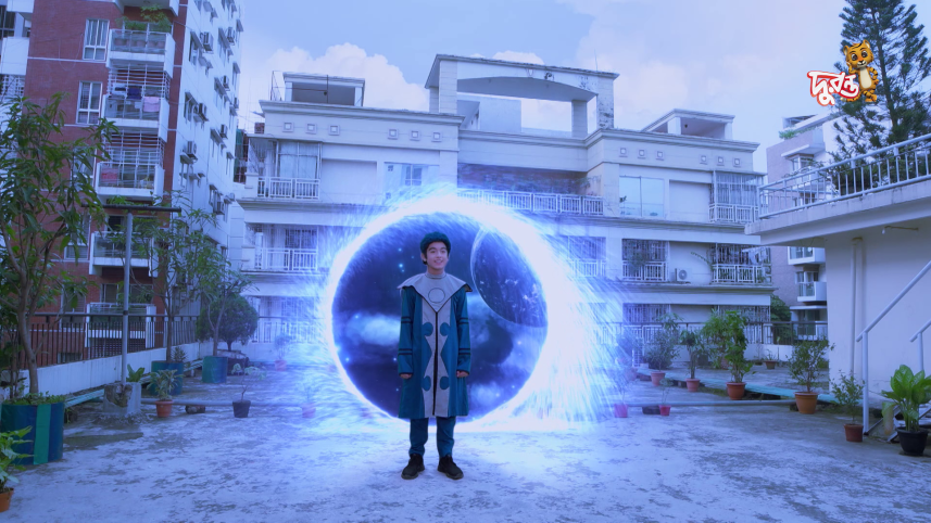 'Tumlu' brings about an alien on Duronto TV