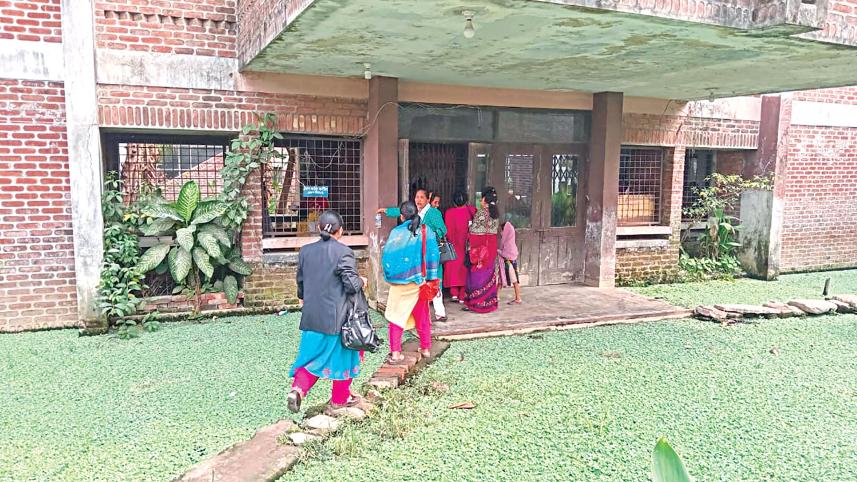 Chittagong Govt Teachers’ Training College Faces Year-long Waterlogging Woes