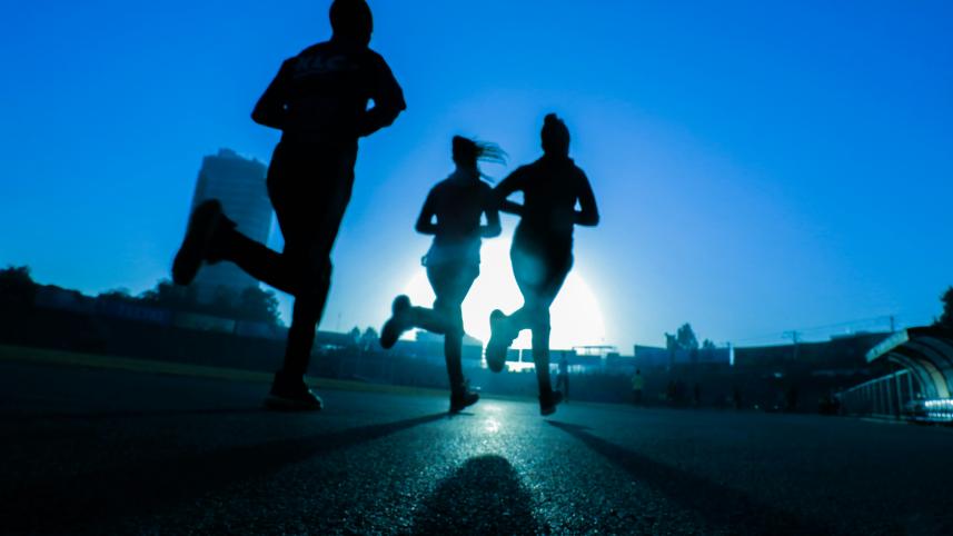 The ideal workout schedule during Ramadan by fitness coach Nazia Hassan    fitsum-admasu-ogv9xil7dky-unsplash