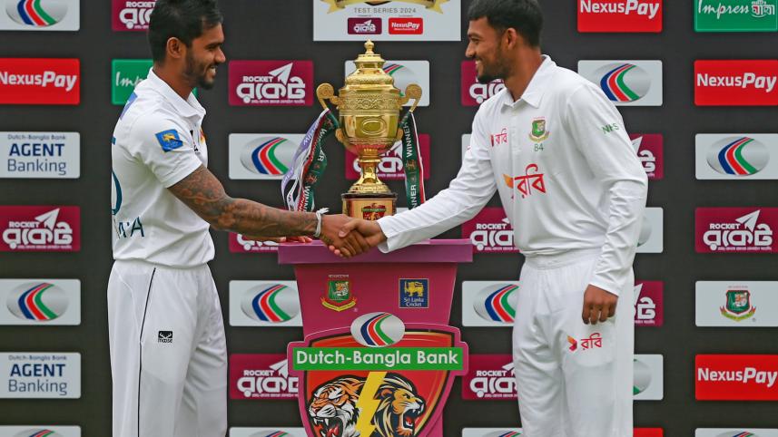 trophy1.jpg