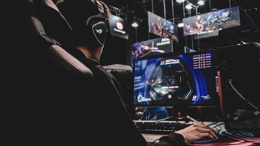 Esports gaming