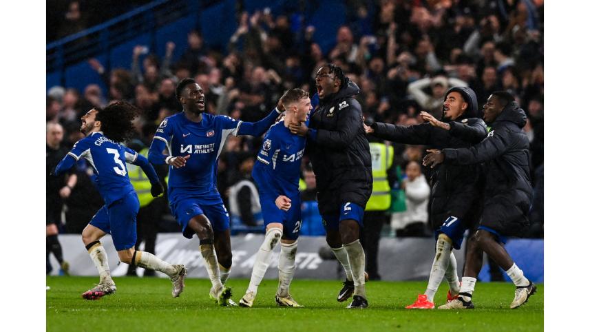 cole_palmer_team_celebration_vs_man_utd.jpg