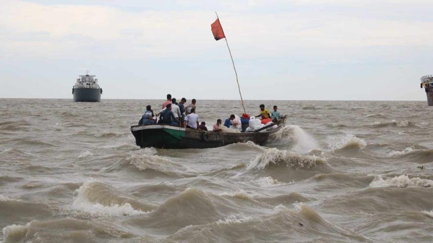 cyclone_remal_1.jpg