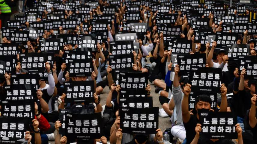 Samsung workers' union announces first-ever strike