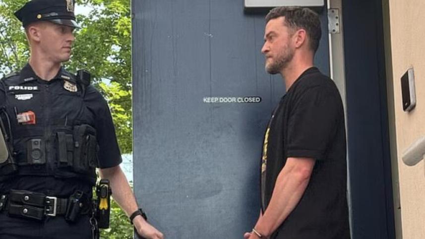 Justin Timberlake fails field sobriety tests, taken into custody 
