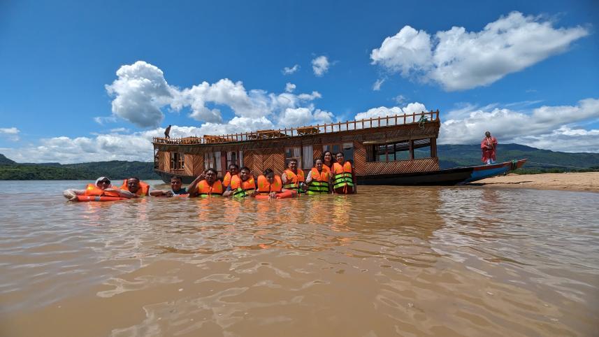 tourism_1.jpg