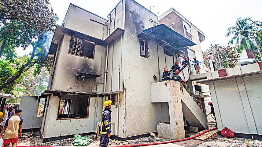 Fire and Vandalism at Bangabandhu House on Dhanmondi 32 During Nationwide Protests