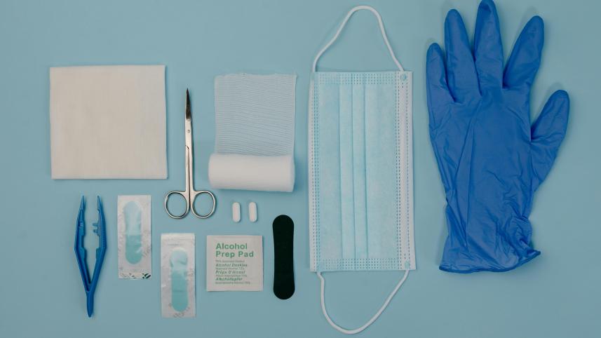First aid for dummies: How to handle medical emergencies like a pro        pexels-tara-winstead-7722685.jpg