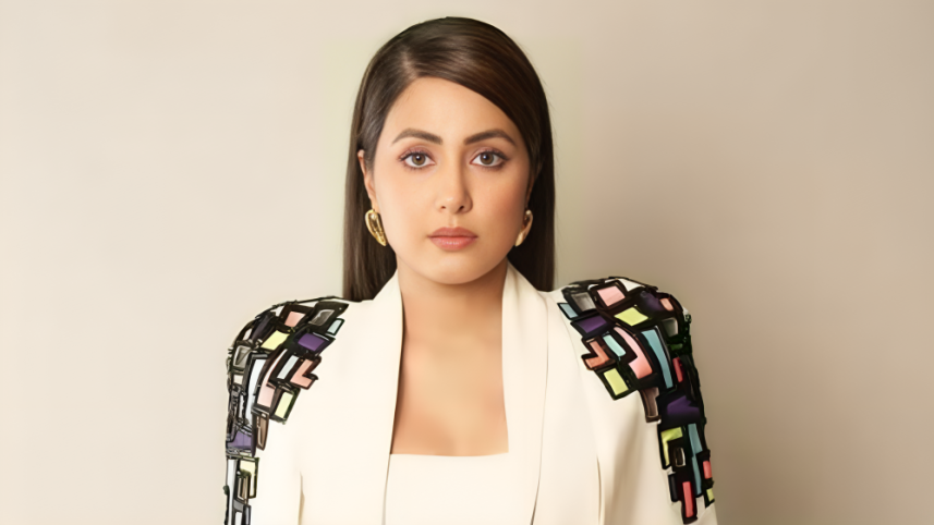 I pray for the safety of Hindus in Bangladesh: Hina Khan 