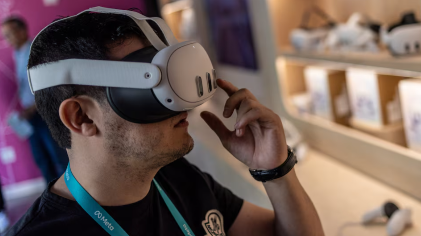 Meta discontinues headset project