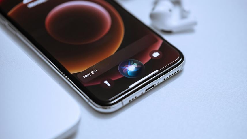 Apple siri