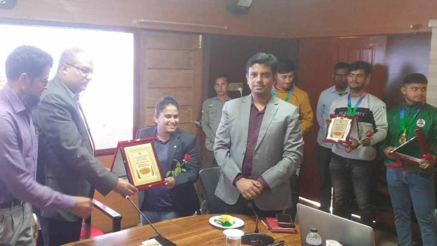 297fbagerhat_sports_man_pic_1_28112024_32cb_pat.jpg