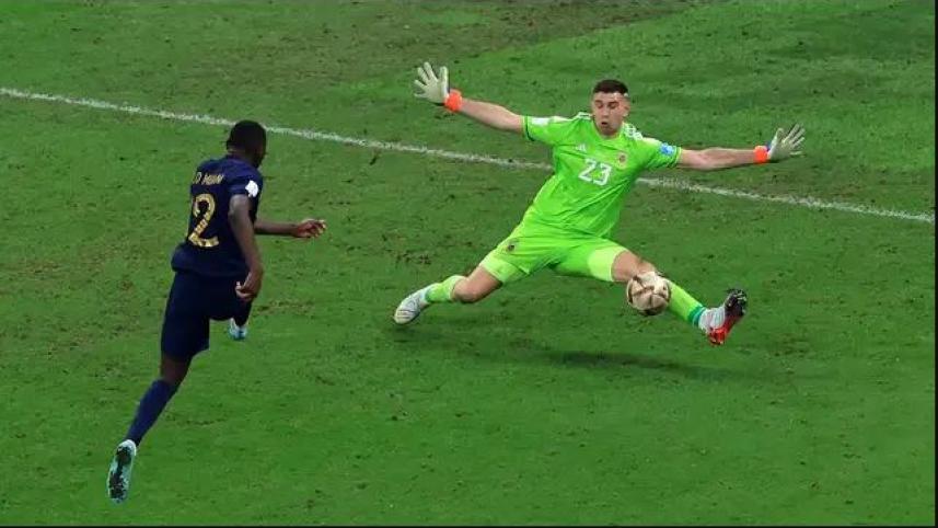 emi_martinez_kolo_muani_save.jpg