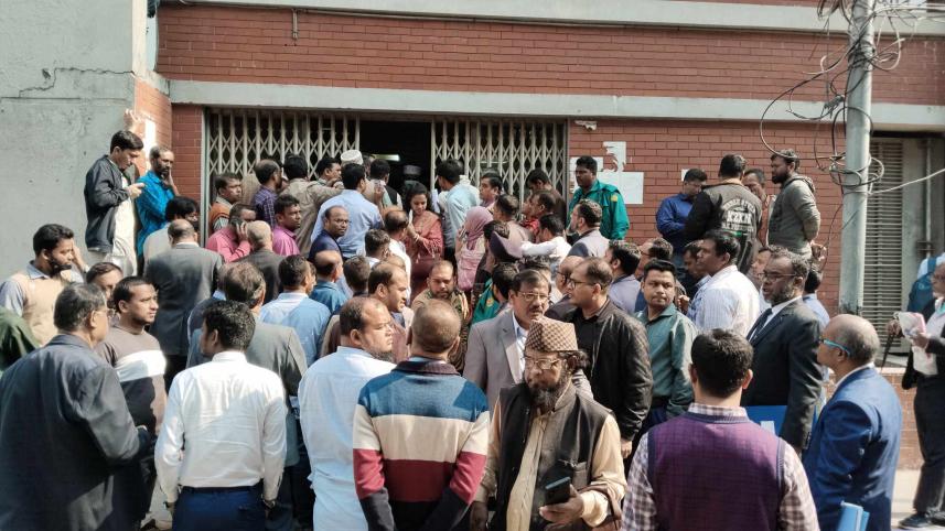 Ministry offices disrupted by fire in Dhaka