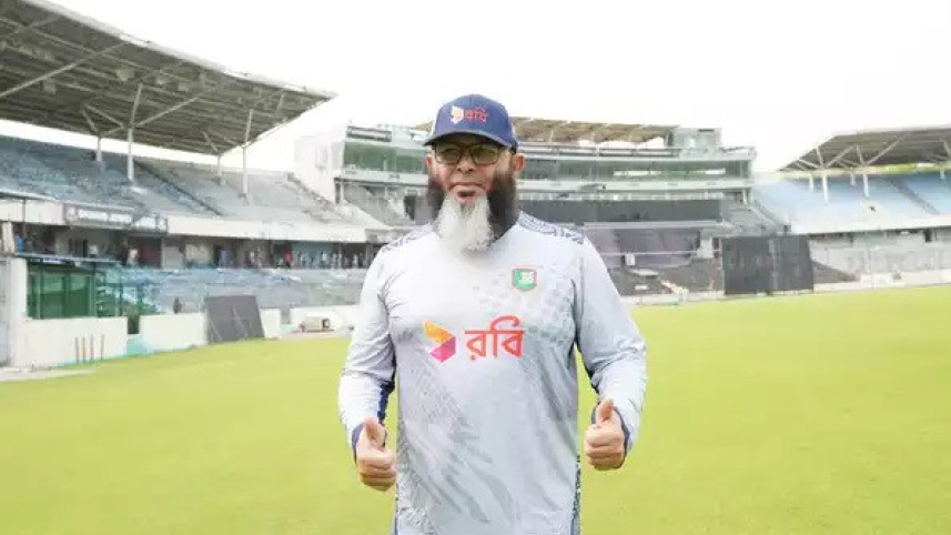 mushtaq_ahmed_tiger_coach.jpg