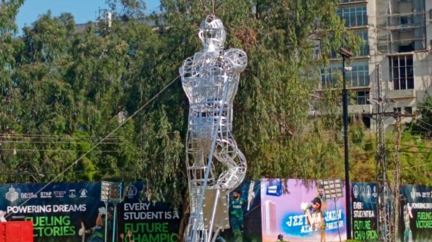 statue.jpg