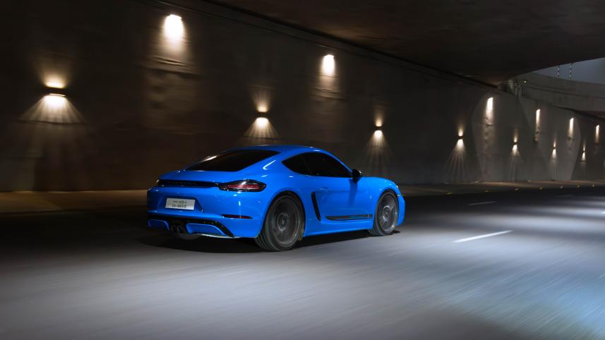 Porsche 718 Cayman T 