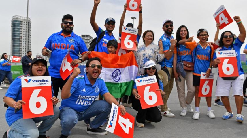 india_fans.jpg