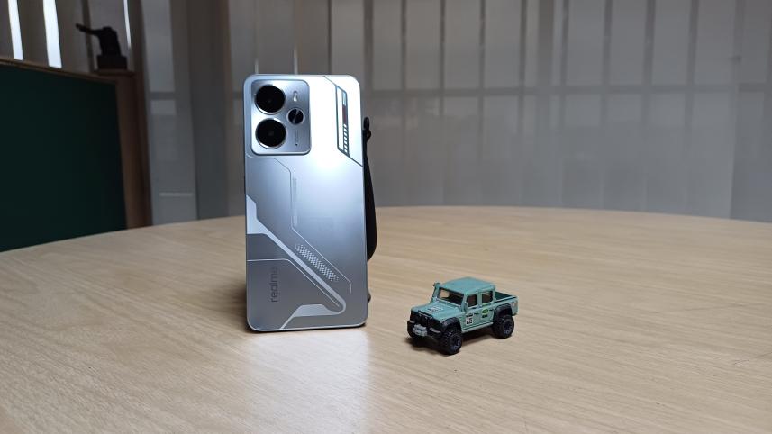 realme_14.jpg