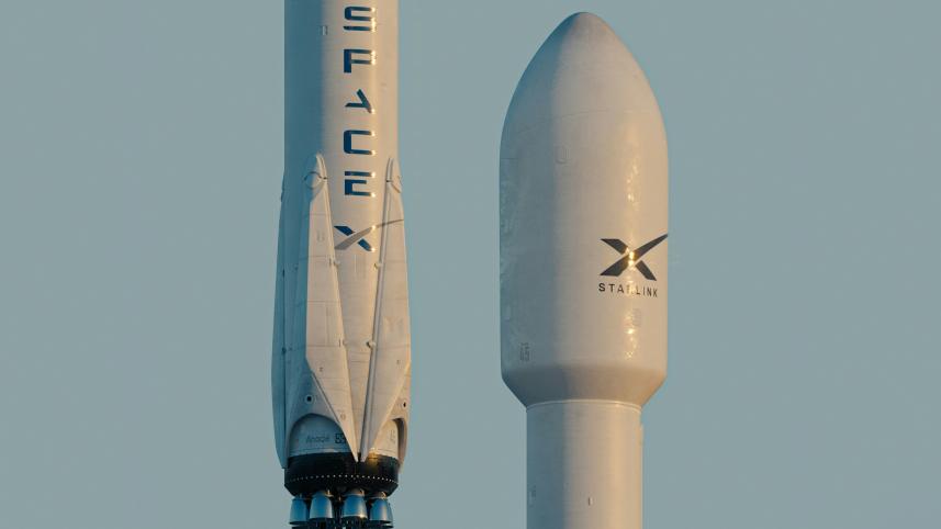 spaceX x Starlink