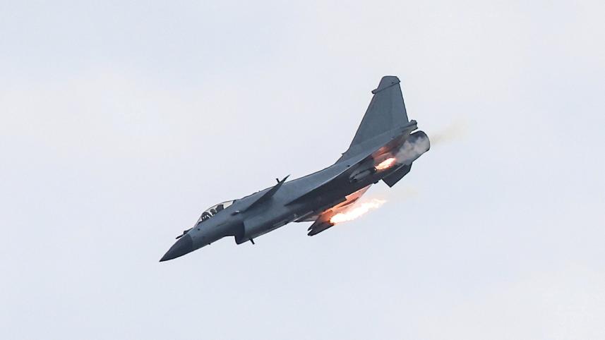 chengdu_j-10_fighter.jpg
