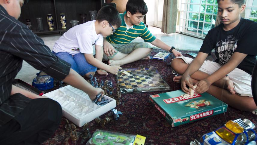 Hyperactive kids? 6 easy ways suggested by experienced parents 