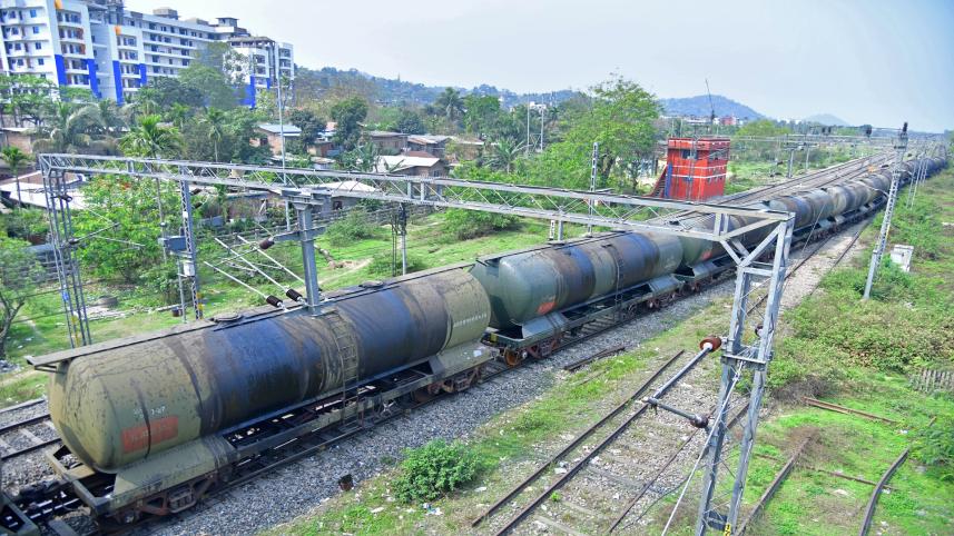 Afp India oil aug27.25.jpg