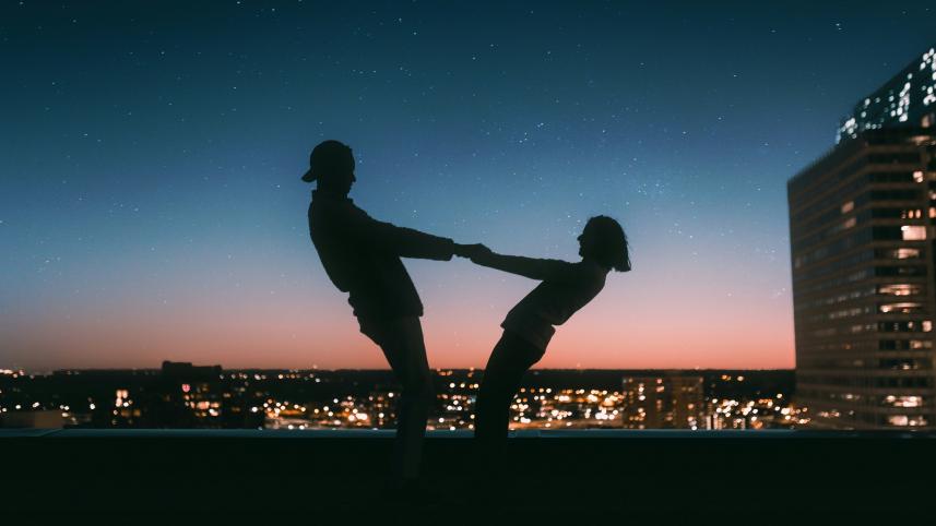 Too busy for love? Try the micro-dating trend      josh-hild-m9aggc8uw6o-unsplash.jpg