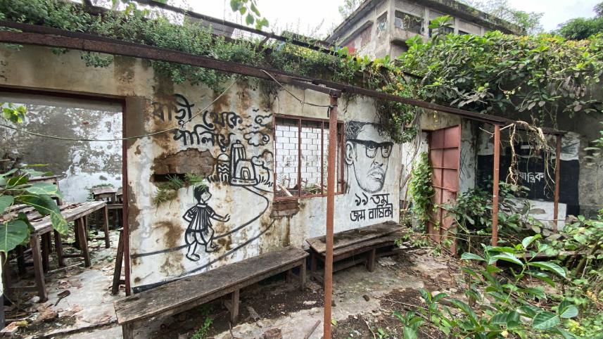Ritwik Ghatak at 100: Rajshahi home lies in ruins
