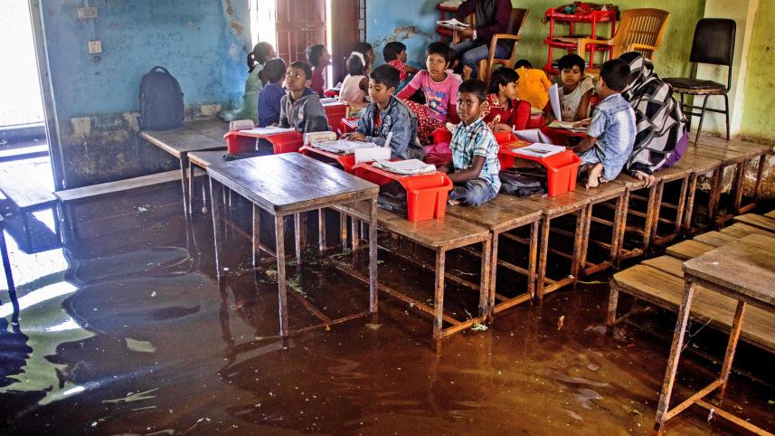 ED 1 - A picture that lays bare the decay of our education system.jpg