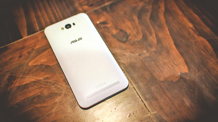 Asus 2.jpg