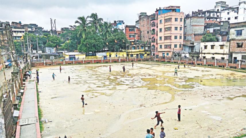 balurmath_pond_lalbagh.jpg