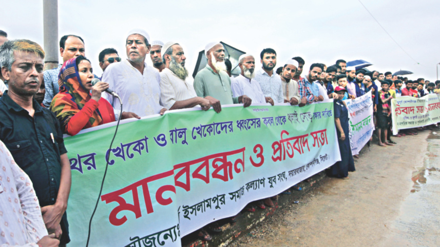 dhalai_river_2.jpg