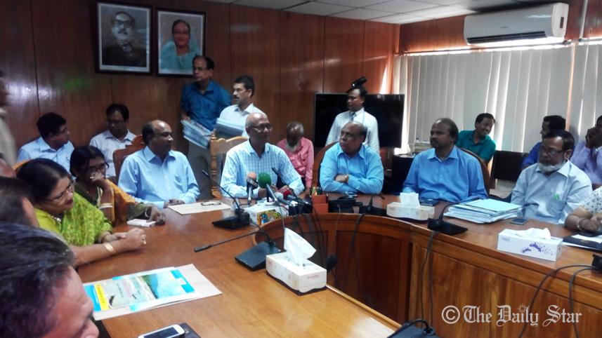 Education-minister-wb.jpg